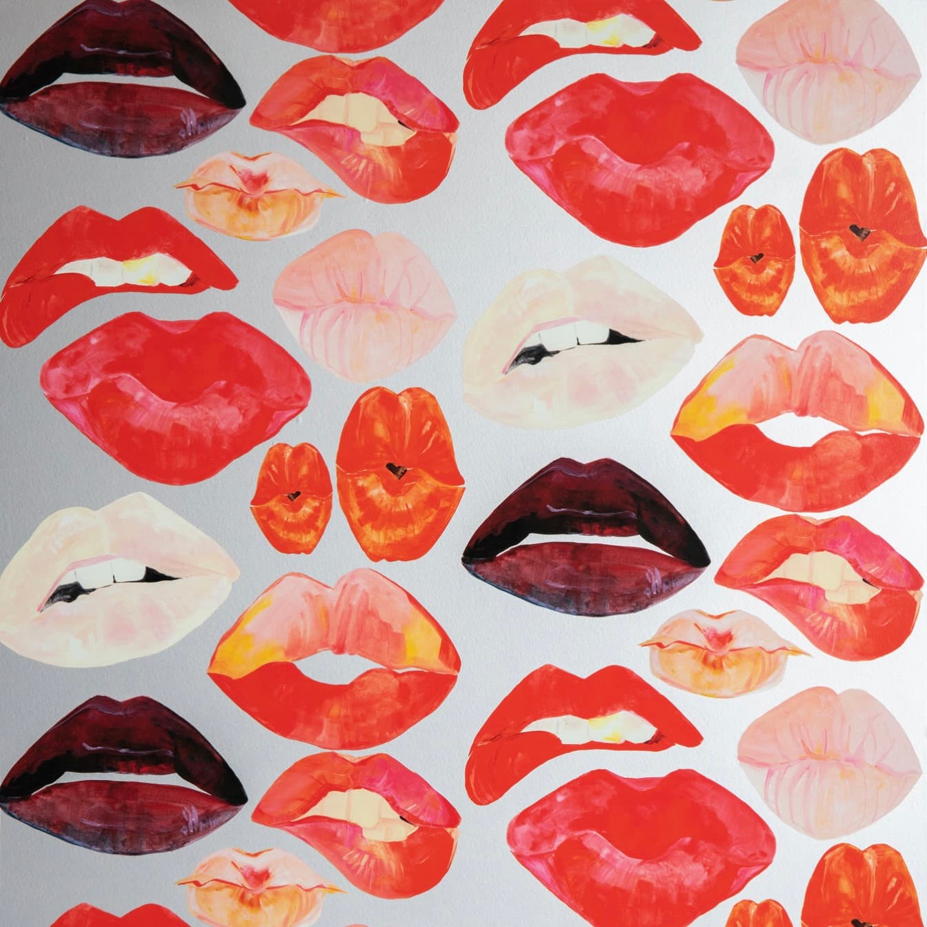 Voutsa | Lips on Metallic Silver Wallpaper