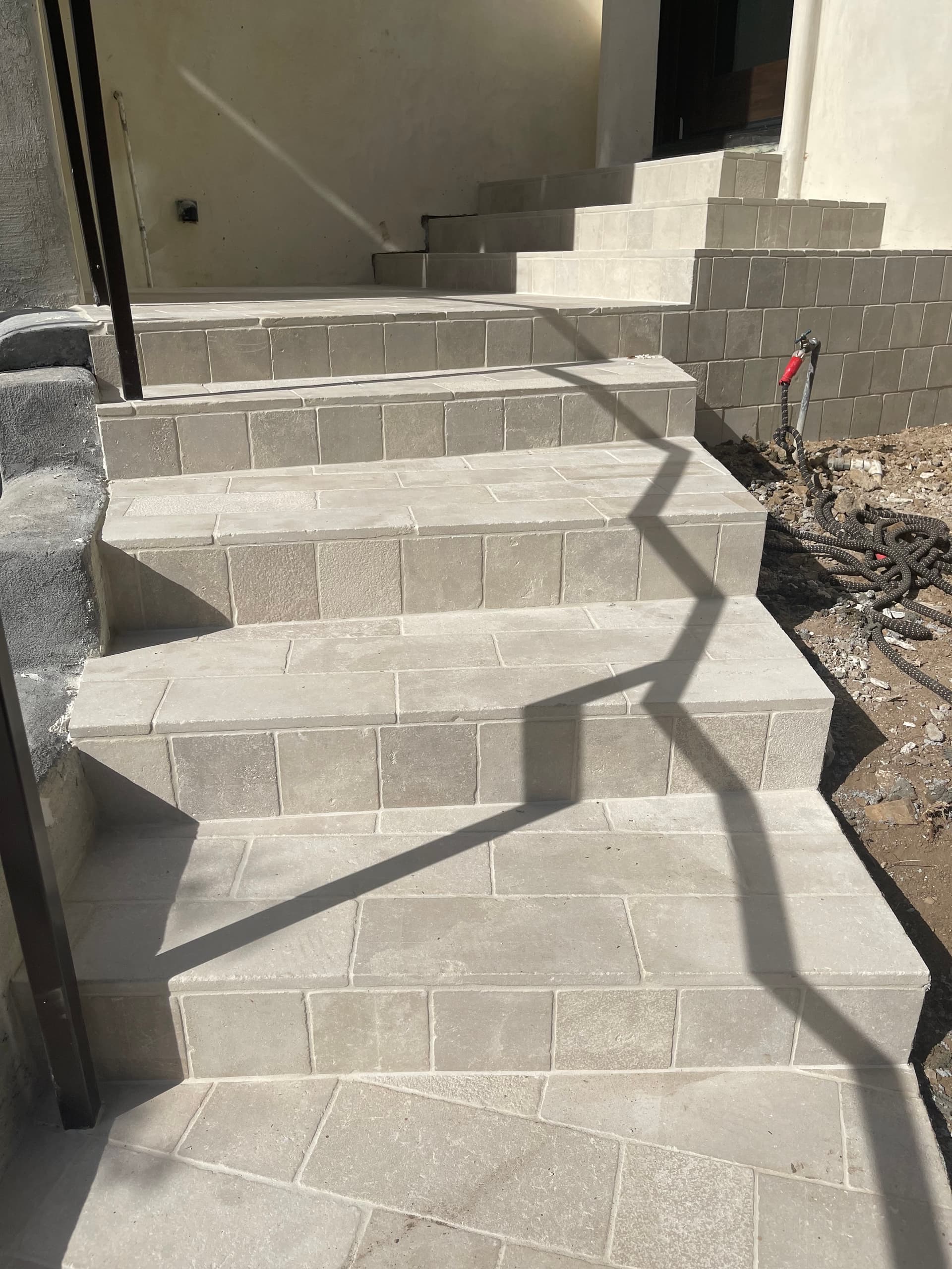 Limestone tumbled 6x6x3/4 pavers
